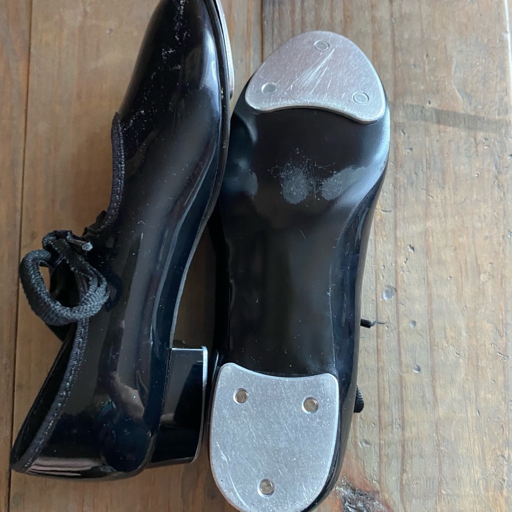 Girls tap shoes